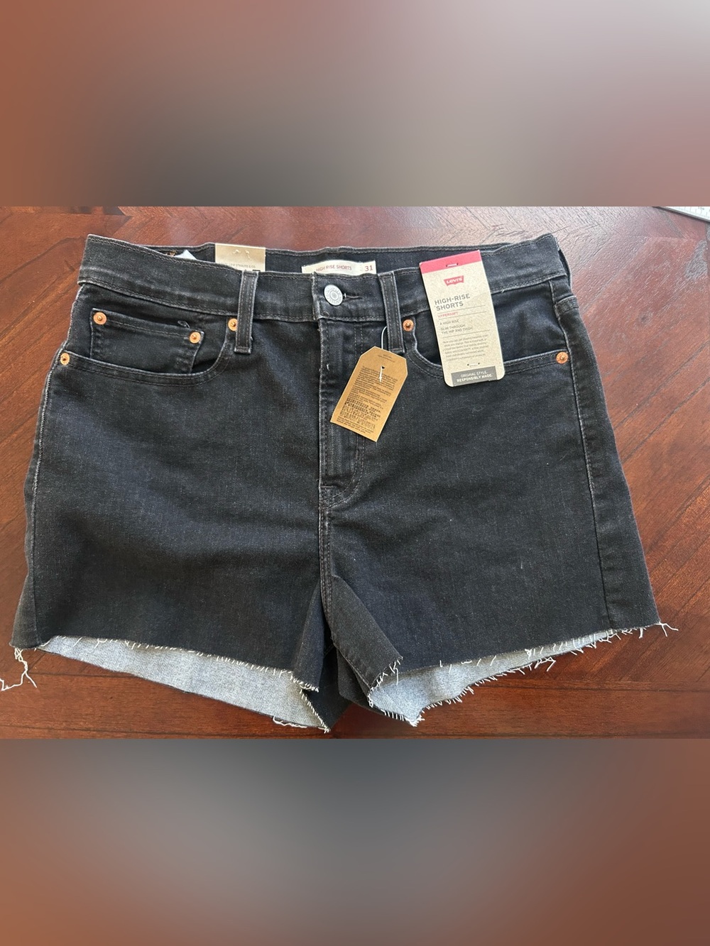NEW Levi's Black High-Rise Denim Cutoff Shorts SIZE 31